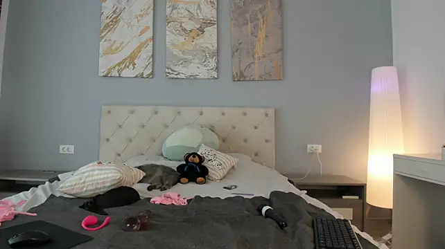 IvyTease_