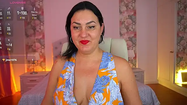 VelvetLuck live cam on StripChat