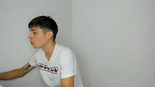 The_beby_guy live cam on StripChat