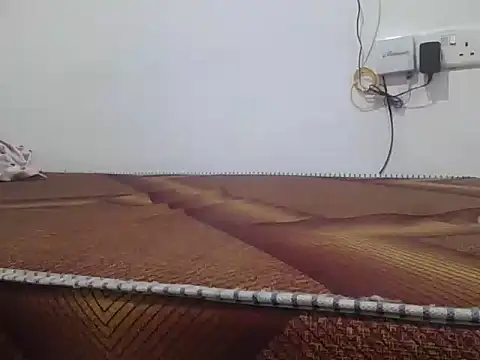 Hot_Loraa