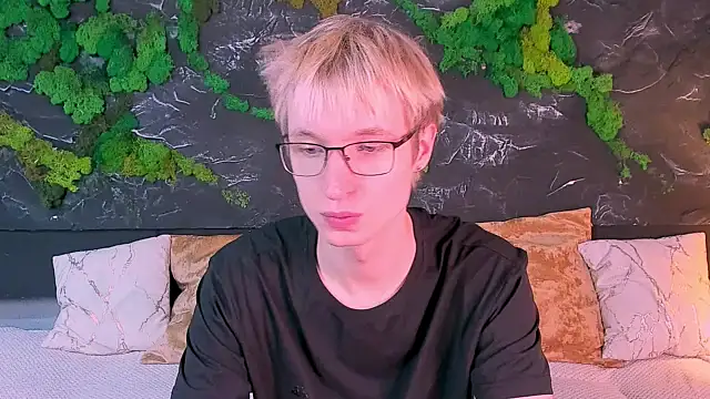 ADRIAN_LUKS