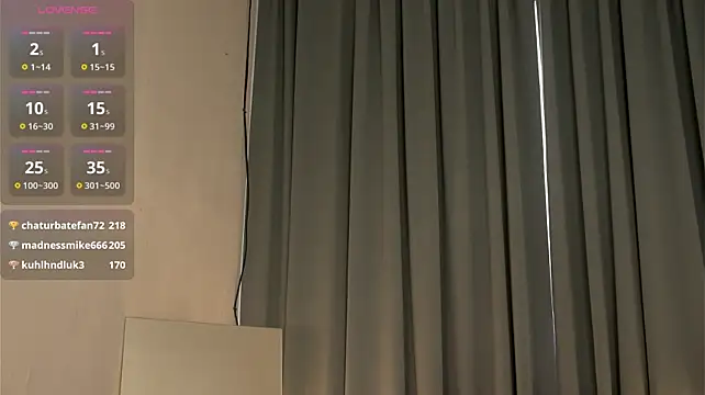 Naomi_Vibe_