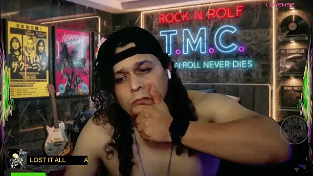 chino_roz webcam