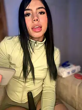 Laura-Khalifa