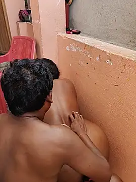 Desicouple1706 webcam