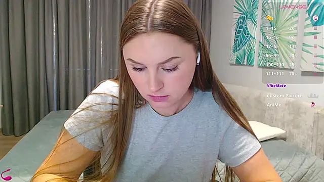 mia_bloomy live cam on StripChat