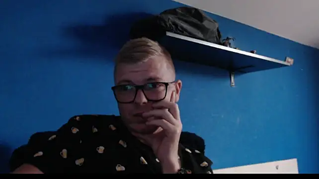 blondeboy92