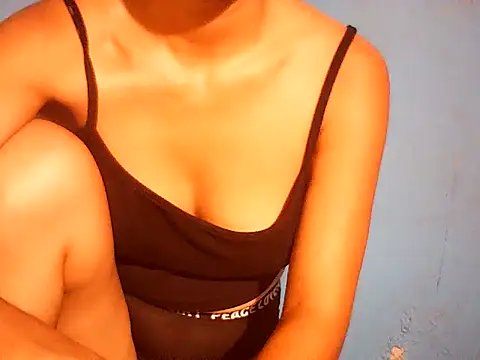 meltingcreampie live cam on StripChat