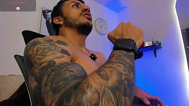 LiamReigns_
