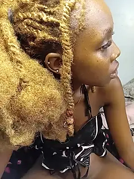 Petite_Nana live sex cam