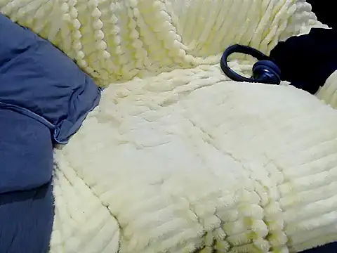 Trish_CurveCock