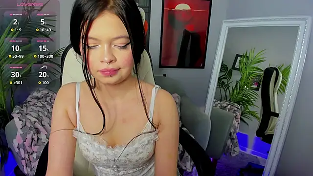 SkyeHayes live cam on StripChat
