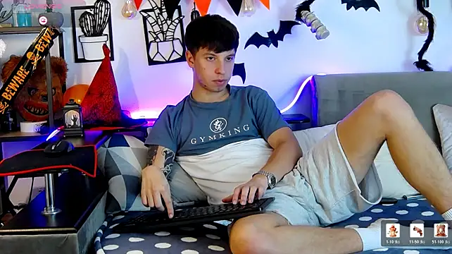 ThomasEdisonn live cam on StripChat
