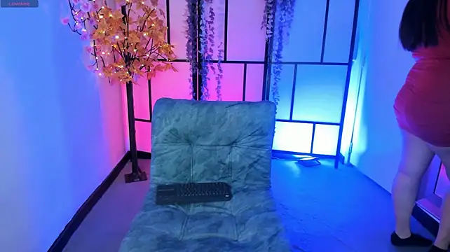 Violet-Secret live cam on StripChat