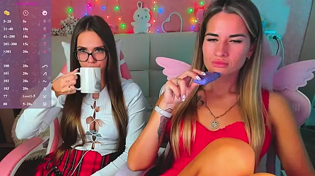 hotty_girls_here