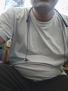Bigbul6 live cam on StripChat