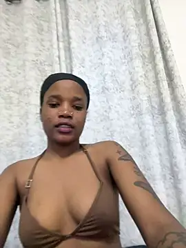 Temptress_angel soles and toes cam