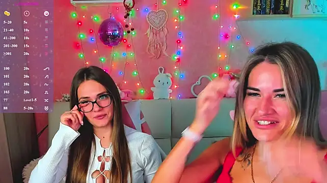 hotty_girls_here