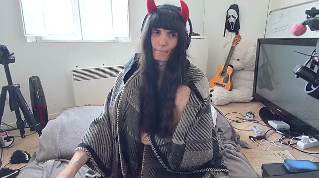CeriseLapine live cam on StripChat