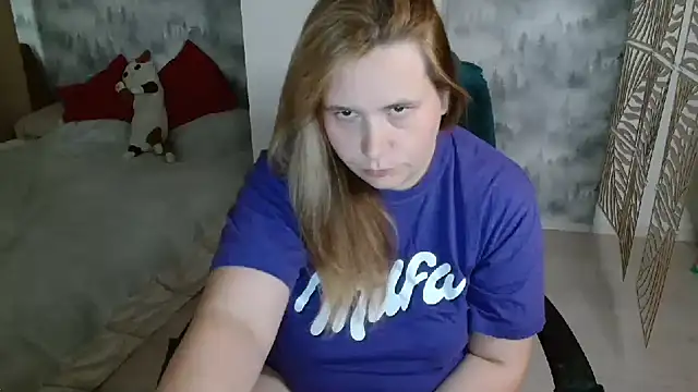 AdelinaLawson live cam on StripChat