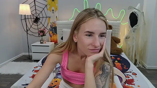 DeboraHorny live cam on StripChat