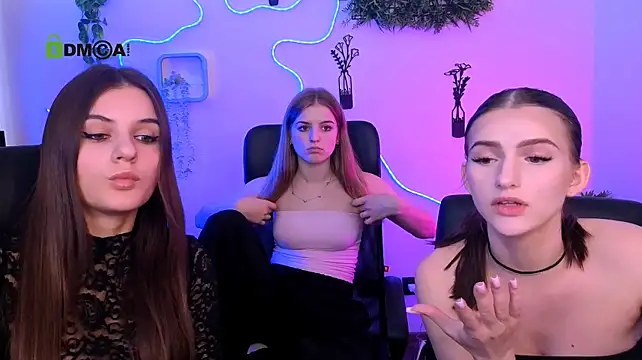 lisa_dark_