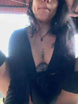 Ravelyn__