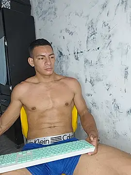 SantiHardXL