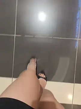Mina-02 live cam on StripChat