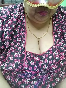 Tamil-mayasri live cam on StripChat