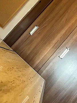 Hotmomcheckk_