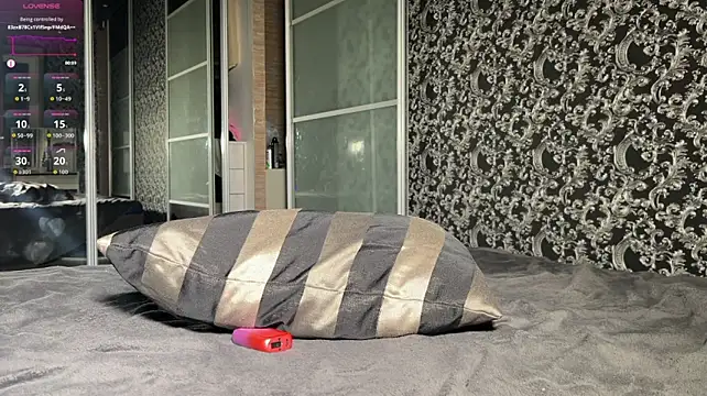 vogueslay