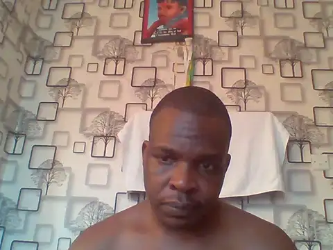Chumba_001 live cam on StripChat