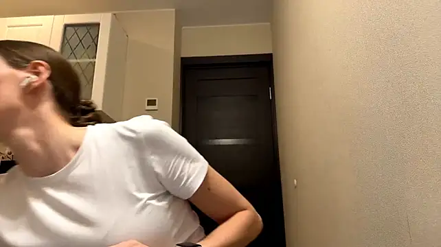 ShirleenDeming live cam on StripChat