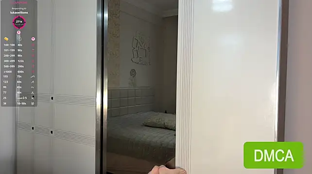 JuliaPierce live sex cam