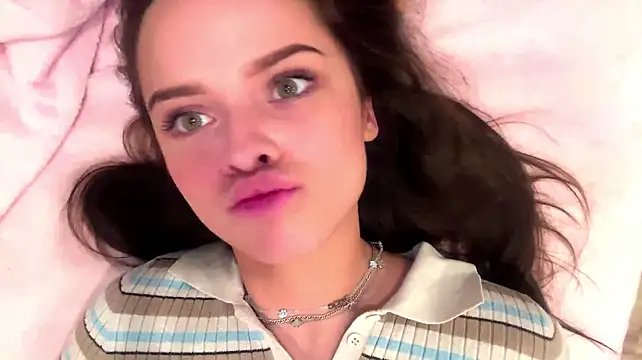 LanaSerbski webcam