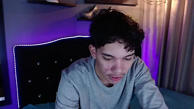 haku_nayro webcam