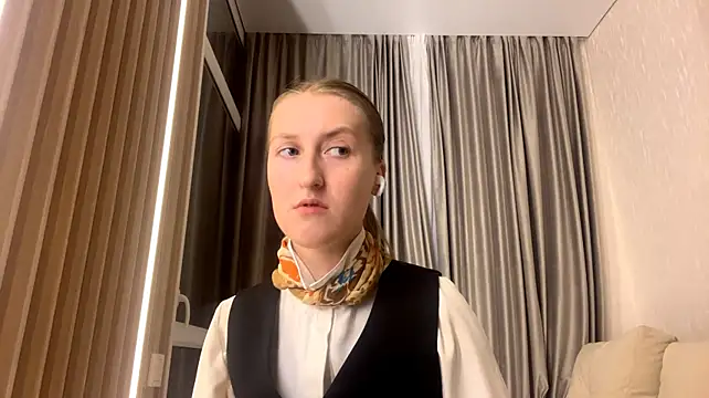 GainfulCoil webcam stripchat model stream image