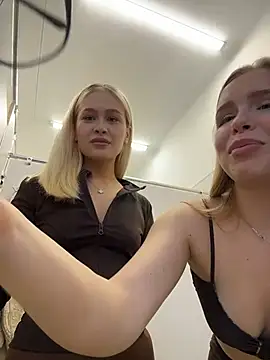 Liza_risky webcam