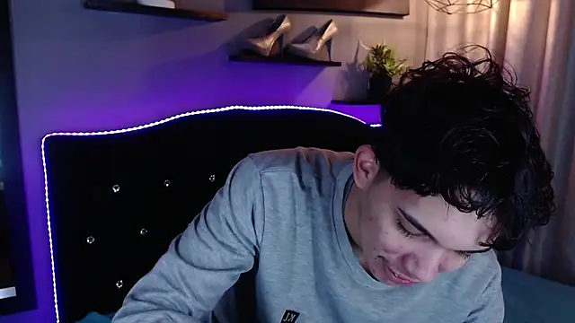 haku_nayro webcam