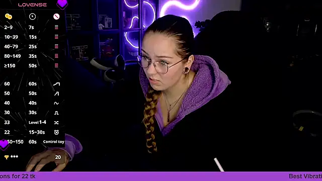 MaryPeach666 live cam on StripChat