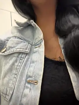Tisha_Busty webcam