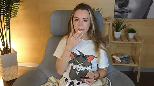 TamaVolino live cam on StripChat