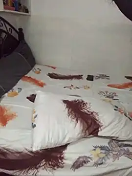 Arab69nikwife webcam