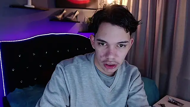 haku_nayro webcam