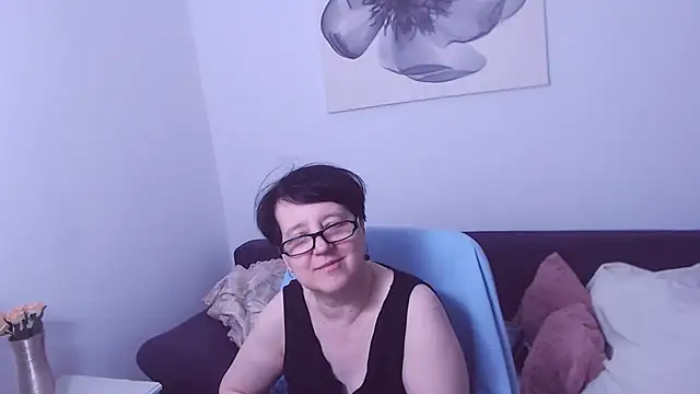ChristaRose live cam on StripChat