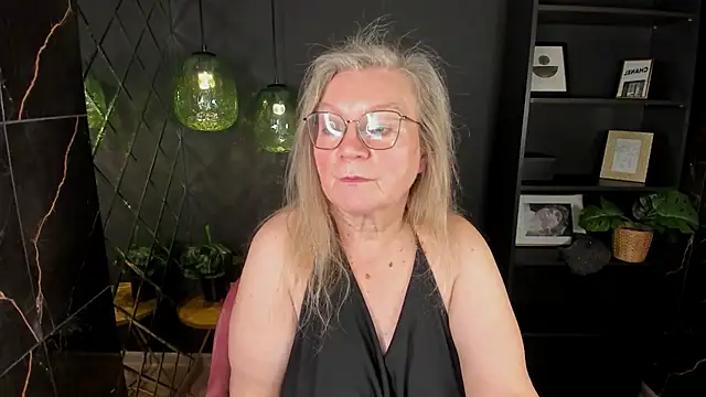 NataliMellow live cam preview