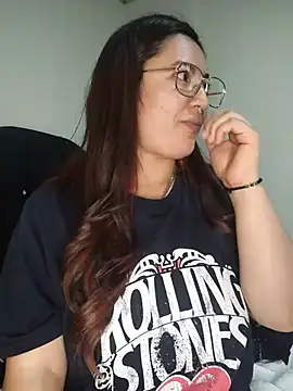 samm_curvy webcam