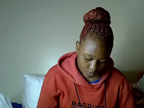Petite_Ebony10