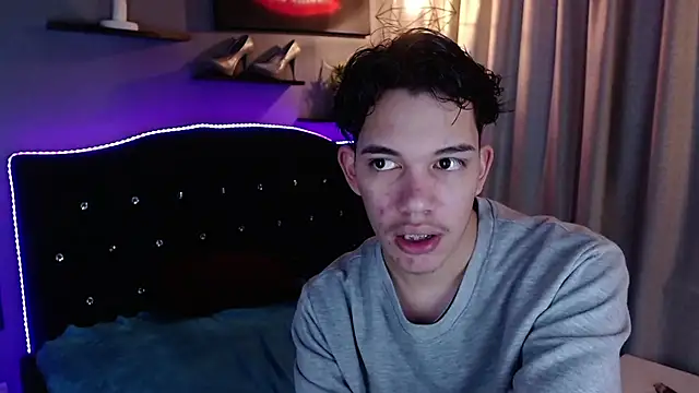 haku_nayro webcam